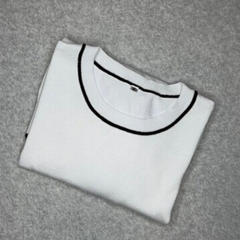 White Short Sleeve Knit Sweater Top Black Trim Crew Neck XL Viscose Lightweight